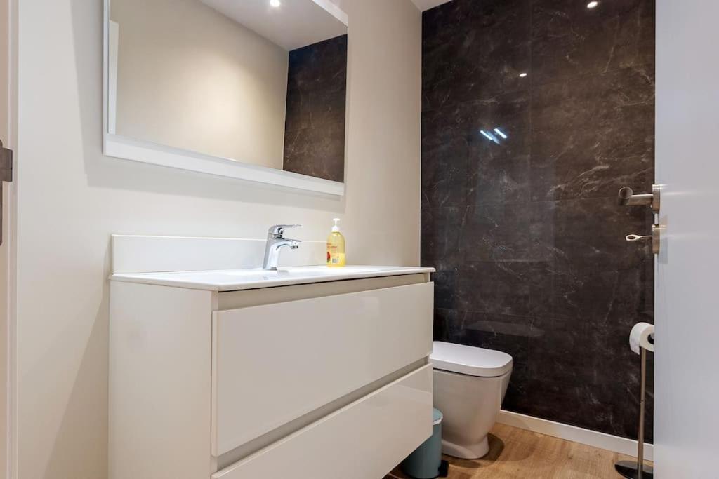 Luxury And Modern Apartment In Porto Moniz Center エクステリア 写真