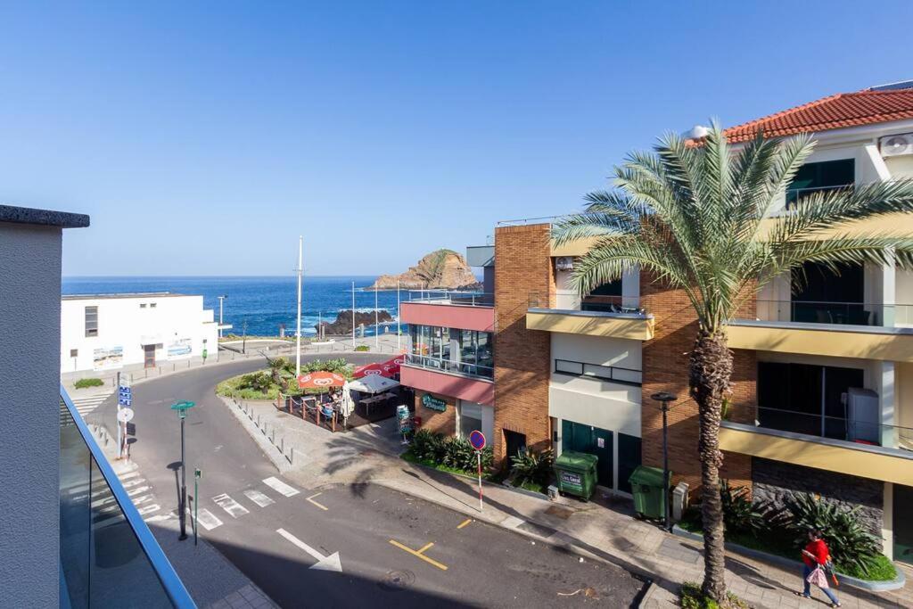 Luxury And Modern Apartment In Porto Moniz Center エクステリア 写真
